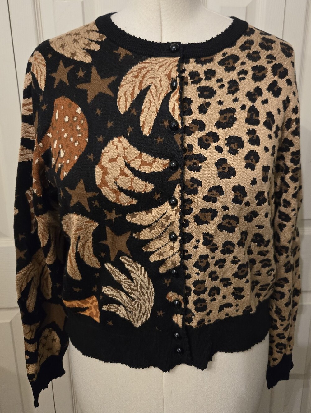 FARM Rio Sweater Size XL